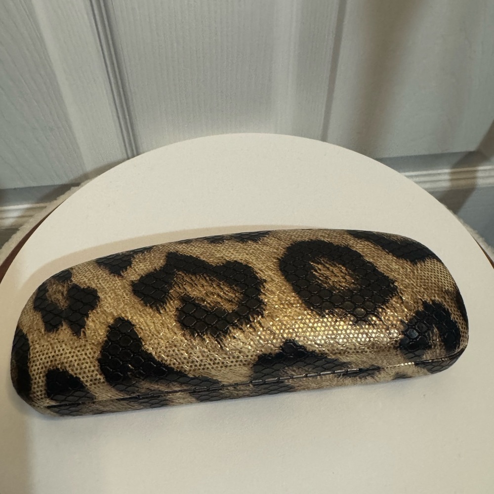 Leopard Print Eyeglasses Case! - Picture 3 of 6